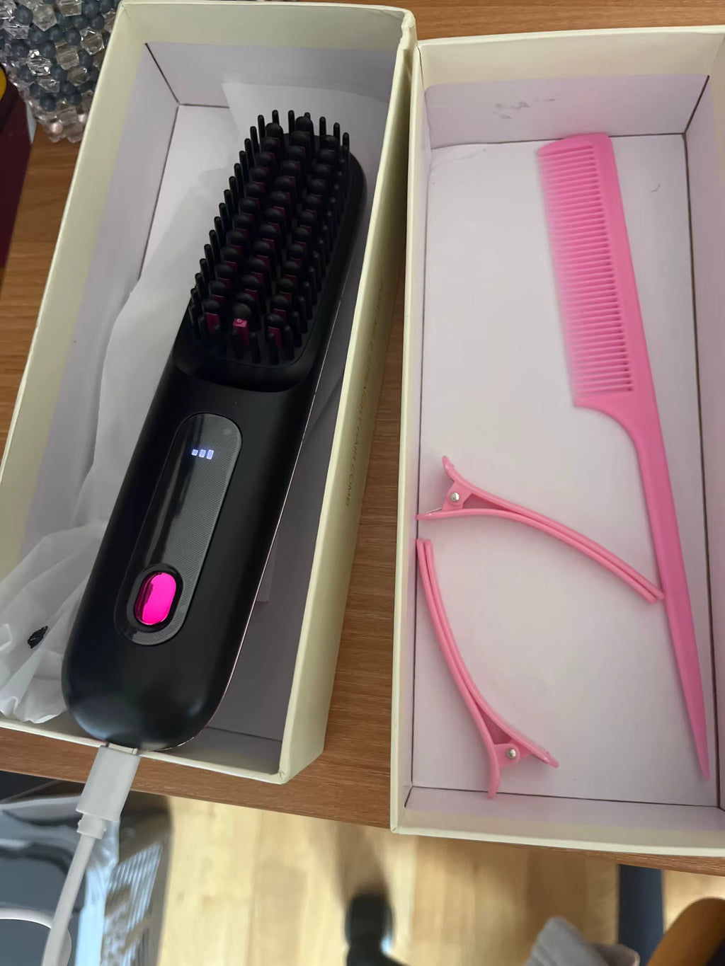 Smooth Hair Anywhere — The Wireless Ceramic Straightening Brush You’ll Love!